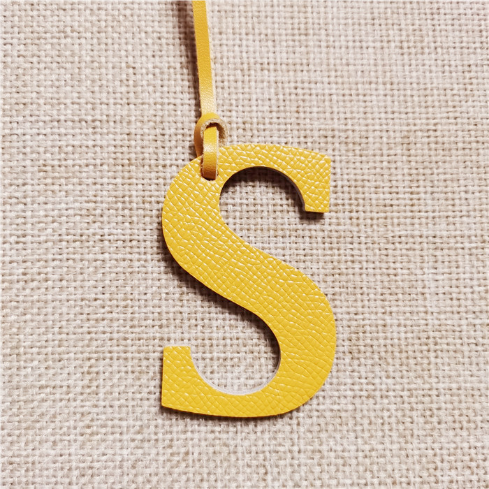 English Letter O P Q R S T Alp - Women Accessories Name In English recensione e prezzo