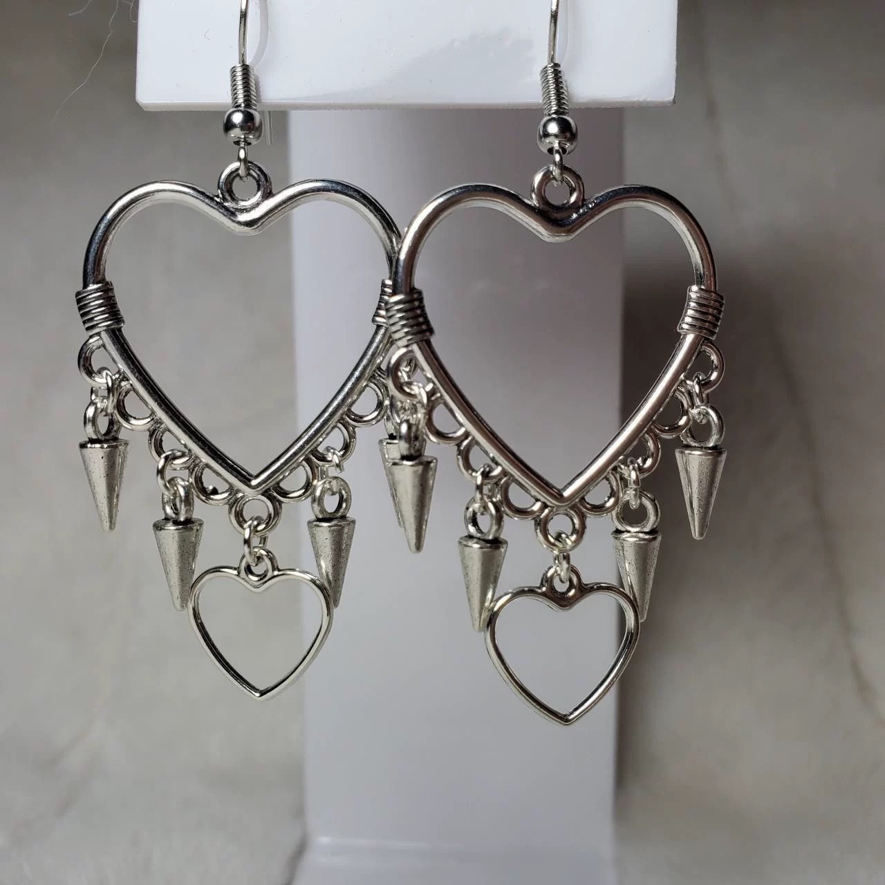 Punk Rivet Earrings For Women  - Women'S Victorian Accessories recensione e prezzo