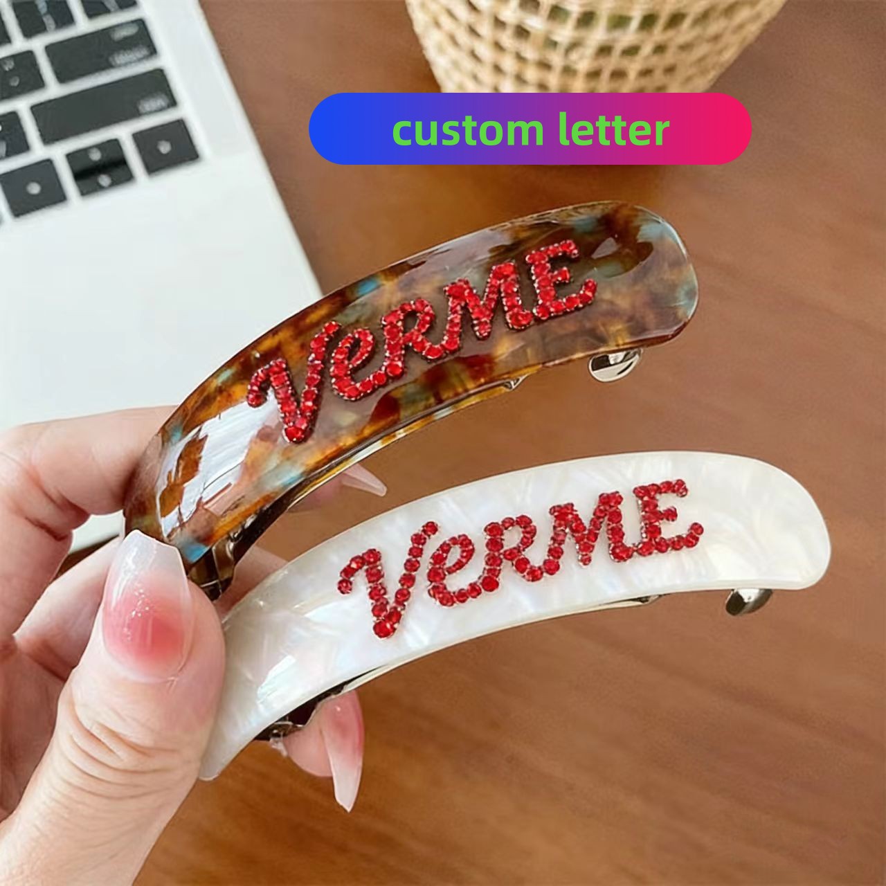 Customized English Name Letter - Women Accessories Name In English recensione e prezzo