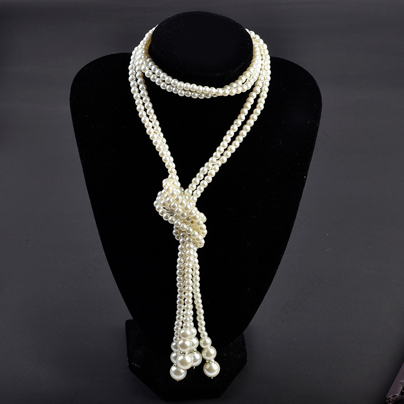 1920s Pearls Necklace Fashion  - Women'S Accessories In The 1920S recensione e prezzo