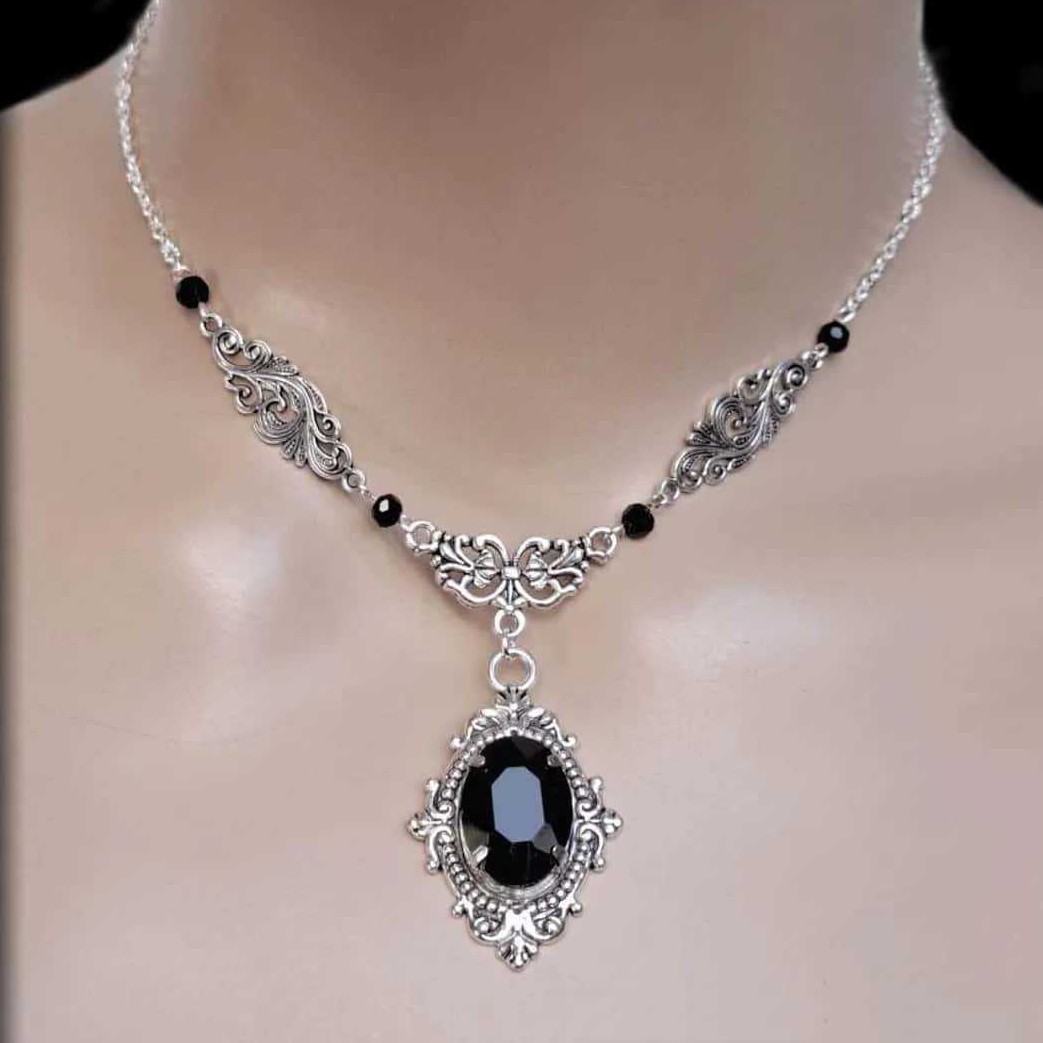 Purple Magic Water Drop Neckla - Women'S Victorian Accessories recensione e prezzo