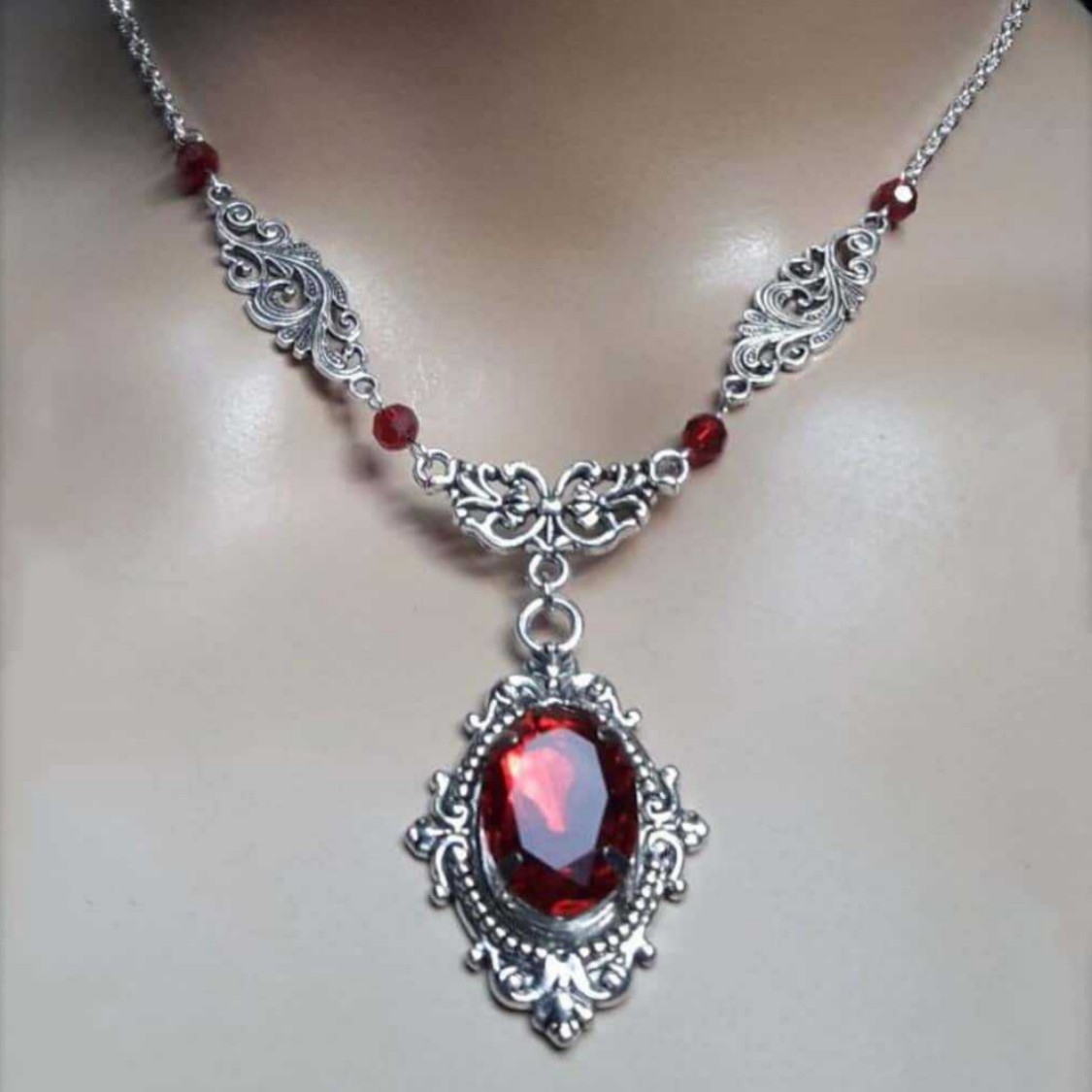 Purple Magic Water Drop Neckla - Women'S Victorian Accessories recensione e prezzo