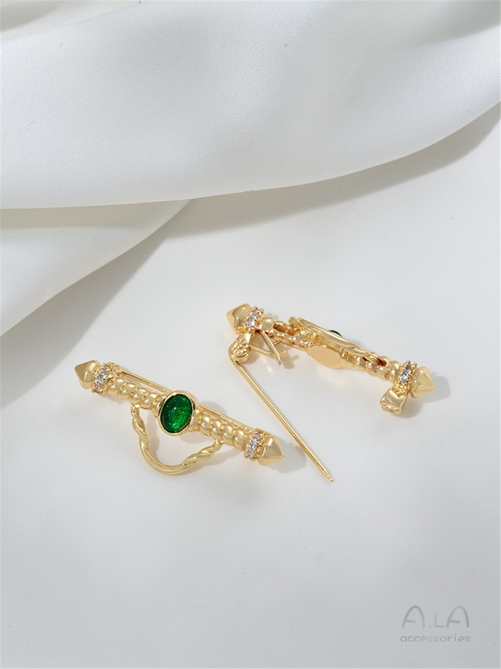 14K Gold-Color Engraved Zircon - Brooch Pin Gold recensione e prezzo