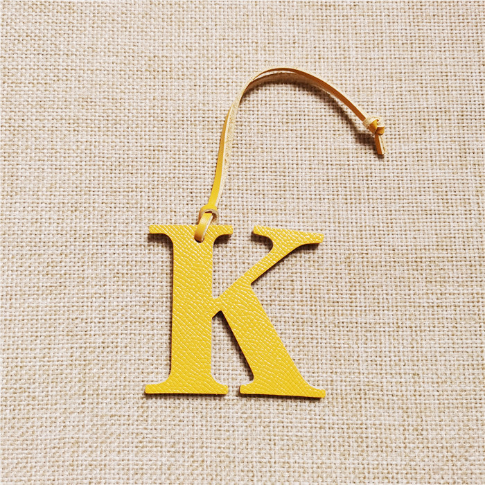 English Letter K Alphabet Cowh - Women Accessories Name In English recensione e prezzo