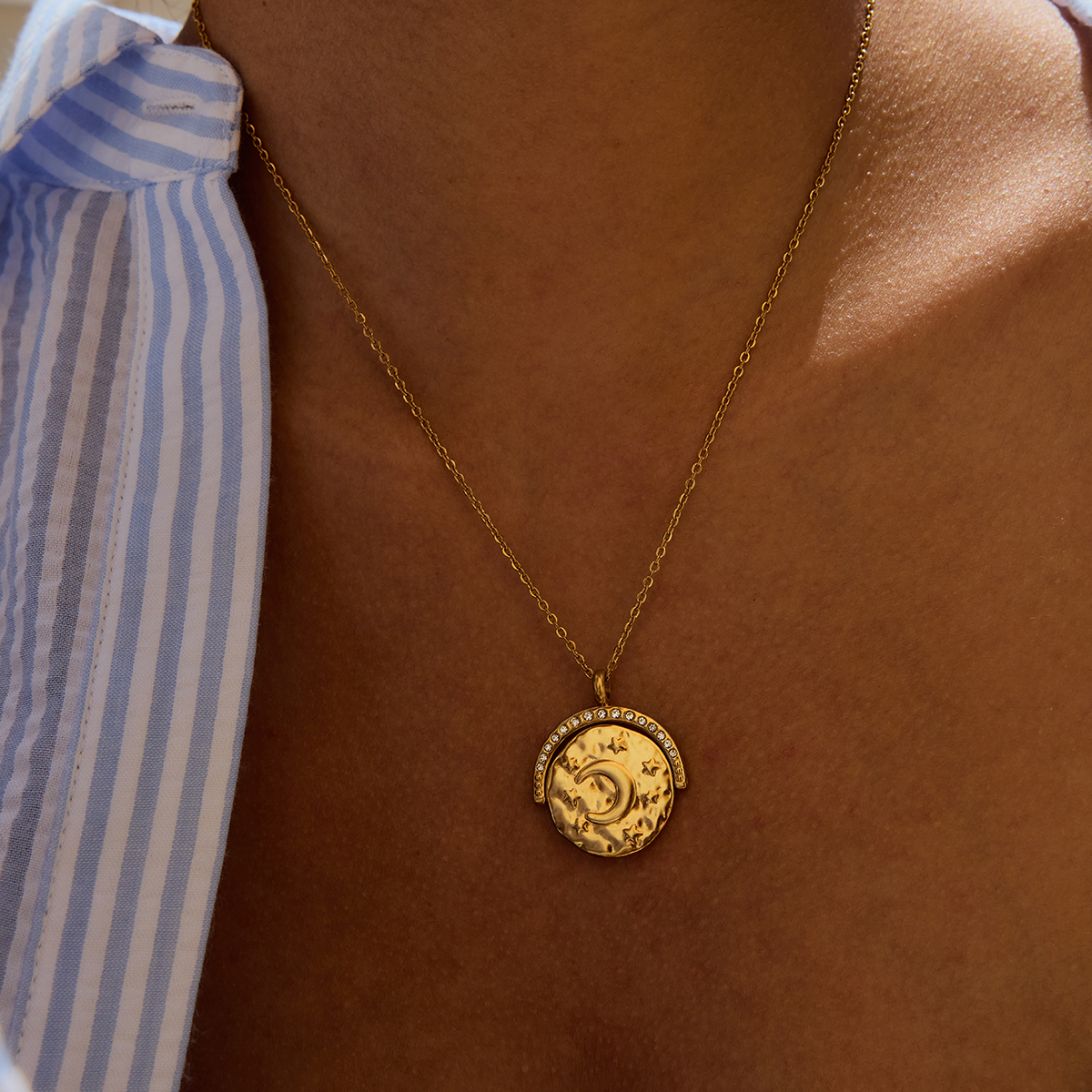 Yori Simple Delicate Star Moon - Coin Necklace Delicate recensione e prezzo