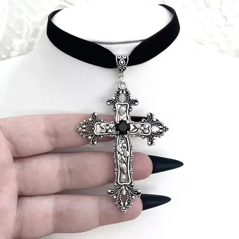 Vintage Antique Silver Color C - Women'S Victorian Accessories recensione e prezzo