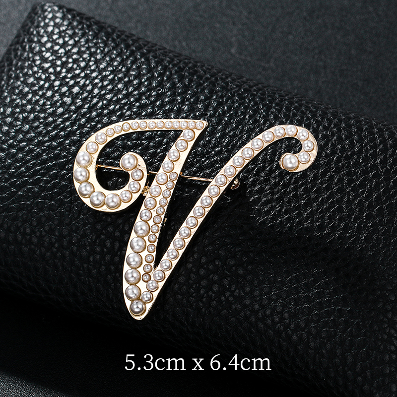 English Letters A-Z Pearl Broo - Women Accessories Name In English recensione e prezzo