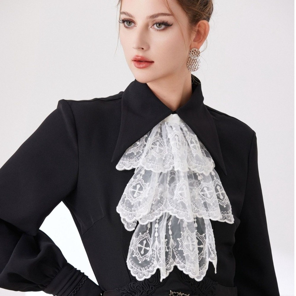 Victorian Style Lace Jabot Col - Women'S Victorian Accessories recensione e prezzo