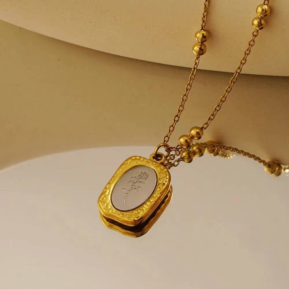 Fashion Rose Flower Delicate W - Coin Necklace Delicate recensione e prezzo